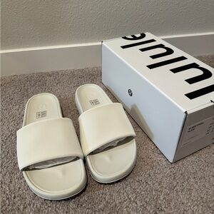 Restfeel Women’s Slide
